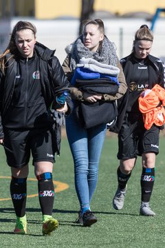 Bild 95 - B-Juniorinnen Halbfinale SVHU - Holstein Kiel : Ergebnis: 3:0